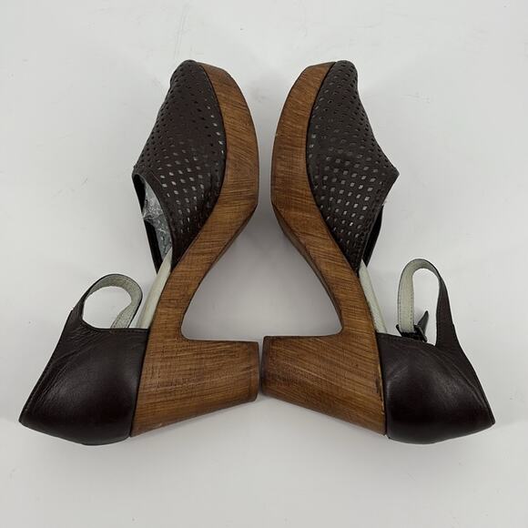 Eric Michael Womens Brown Platform Clogs Ankle Strap Laser Cut Leather Size 39 - Picture 8 of 15